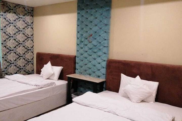 Room 21 of 57
