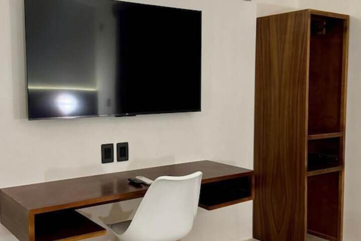 Room 3 of 12