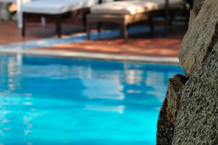 Pool Hotel