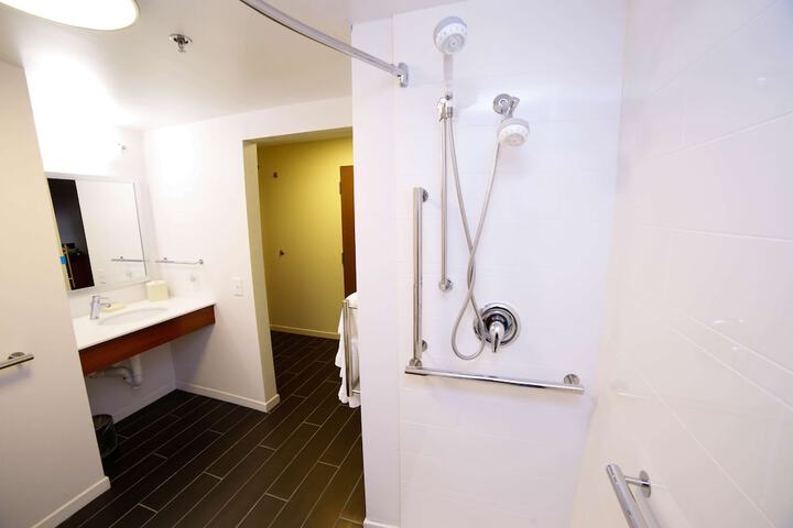 Bathroom shower