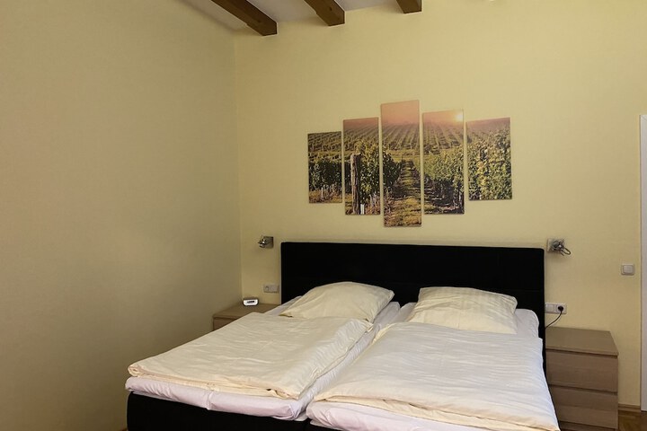 Room 18 of 68