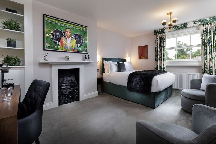 Room 2 of 2