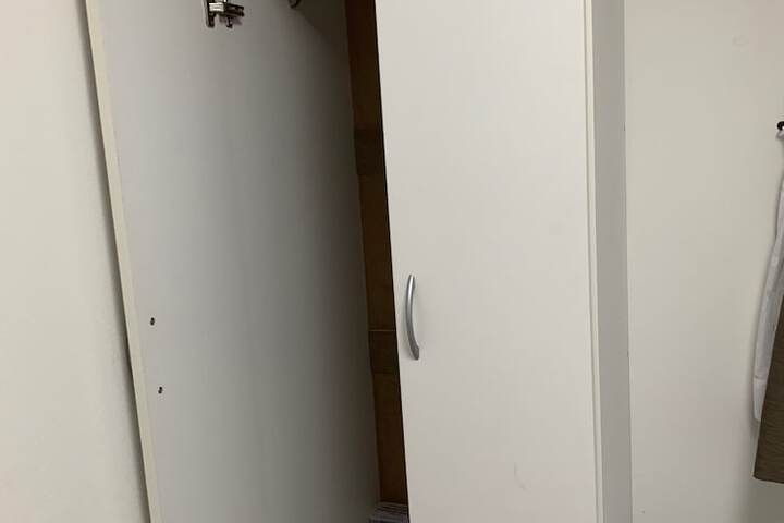Room 6 of 44