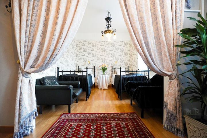 Room 29 of 48