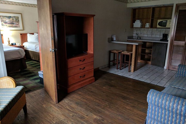 Double Deluxe 2 Queen Beds (9 of 16)