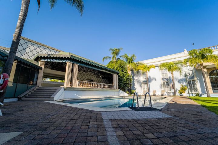 Pool 38 of 79