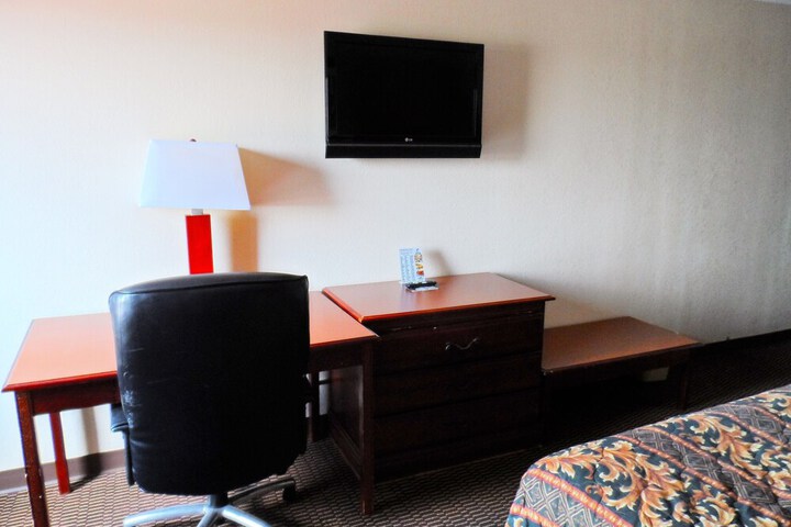 Room 3 of 19