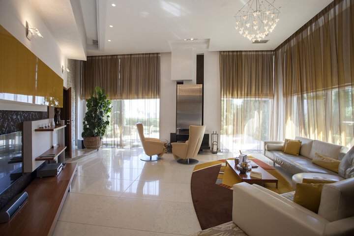 Room 10 of 55