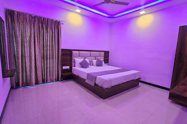 Room 5 of 27
