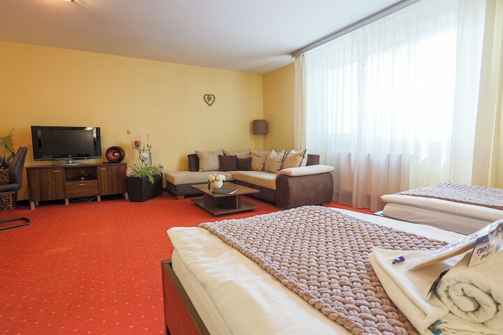 Room 4 of 31
