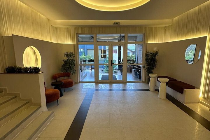 Hotel Interior 8 of 49