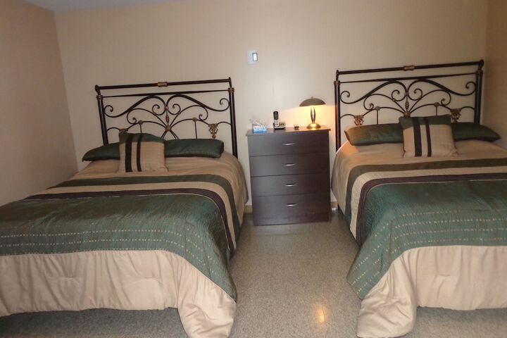 Room 14 of 42