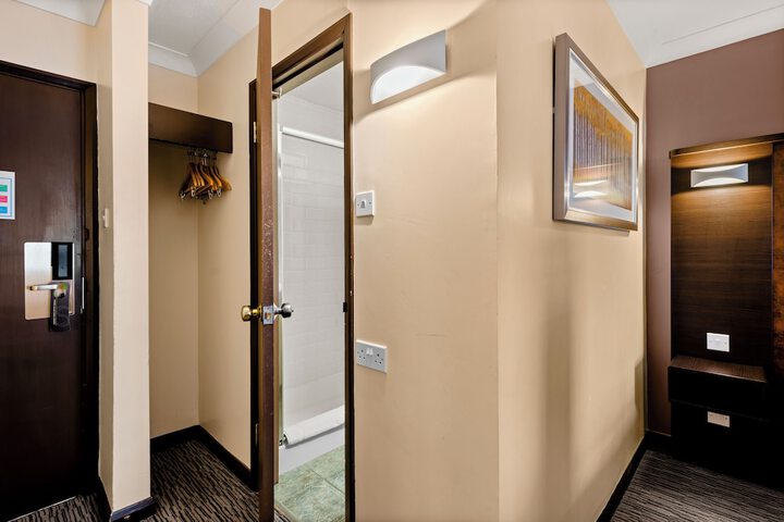 Room 31 of 81
