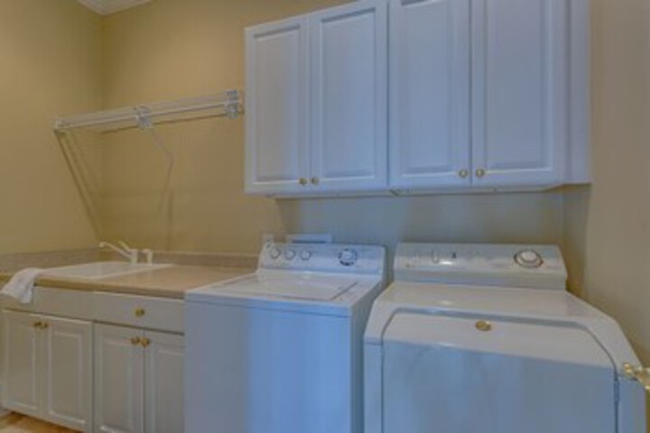 Laundry 12 of 39