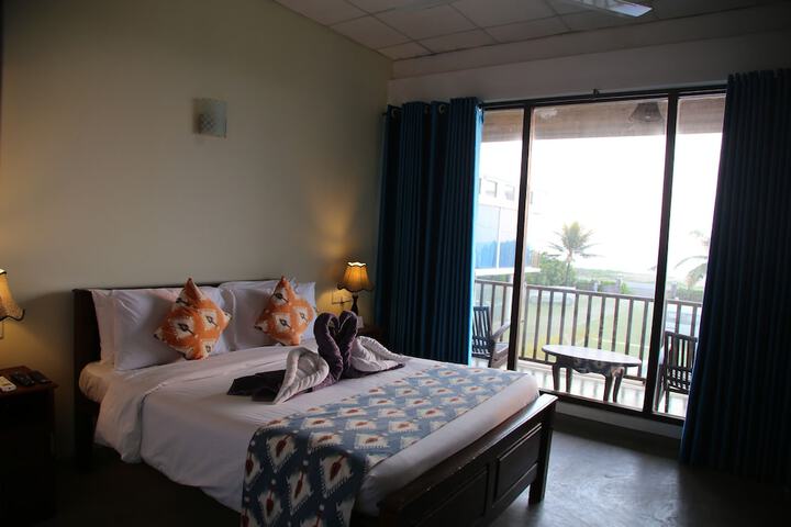 Room 5 of 35