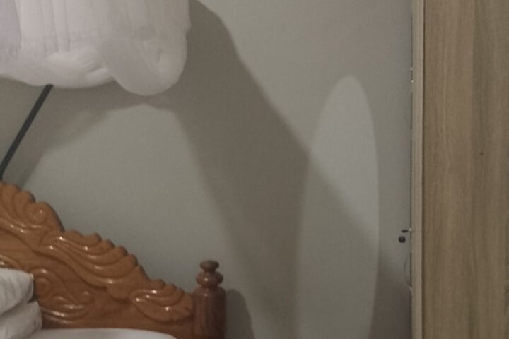 Room 5 of 31
