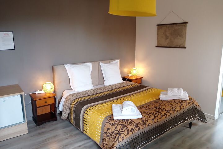 Room 4 of 53