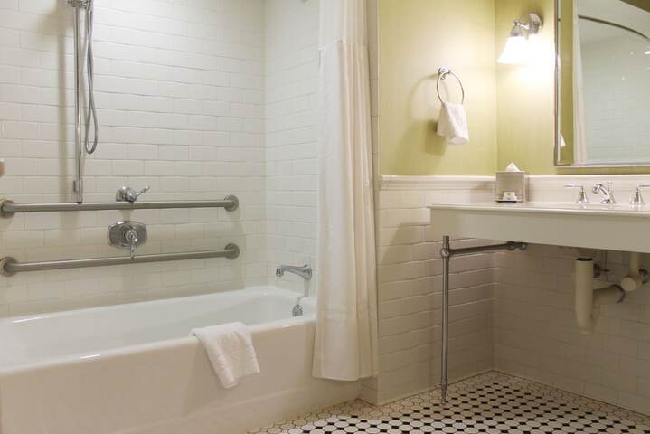 Clean Restrooms