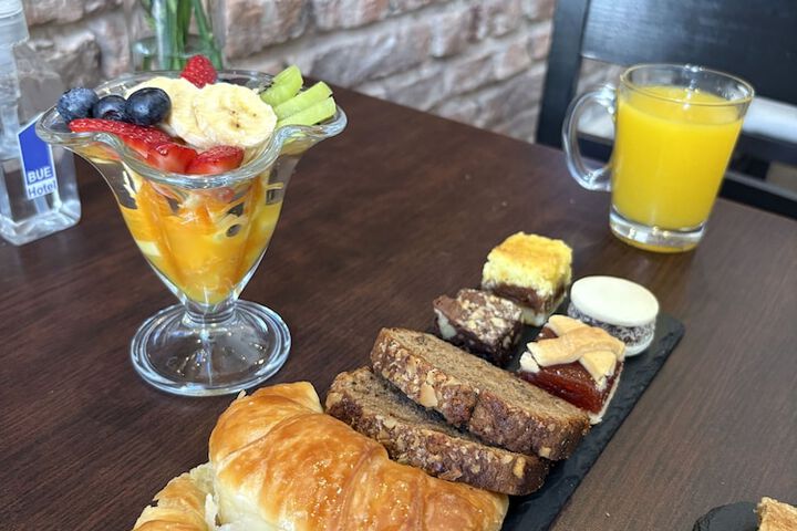 Breakfast/Coffee Service 15 of 20