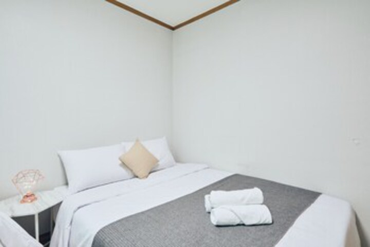 Room 37 of 45