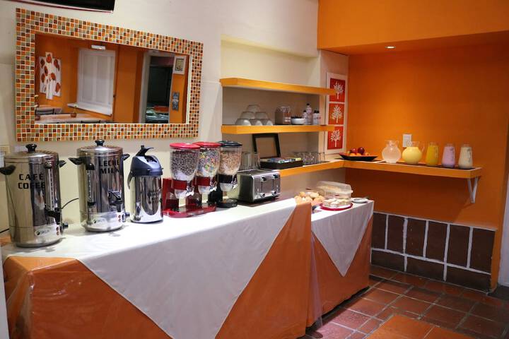 Breakfast/Coffee Service 30 of 38