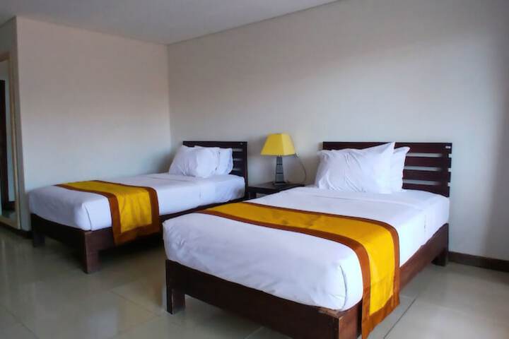 Room 6 of 23