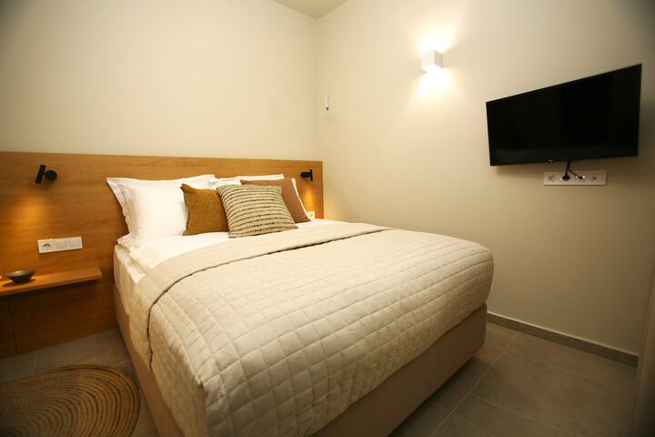 Room 7 of 86