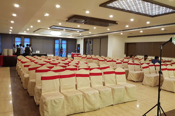 Ballroom/Hall 5 of 26