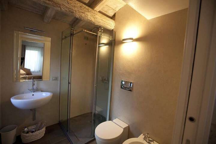 Room 125 of 170