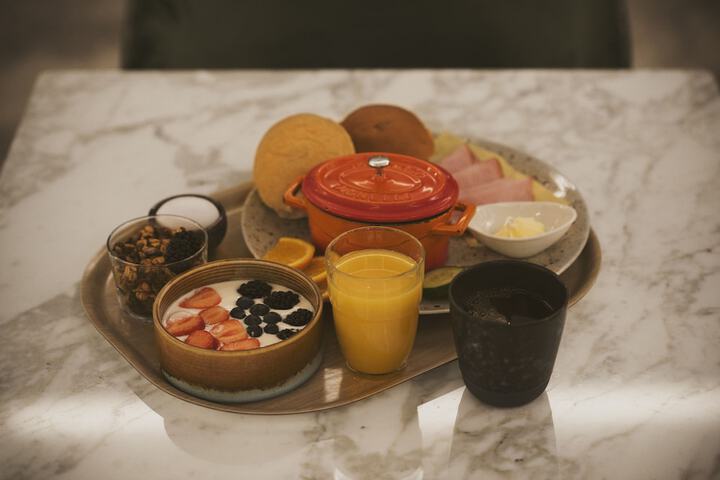 Breakfast/Coffee Service 90 of 117