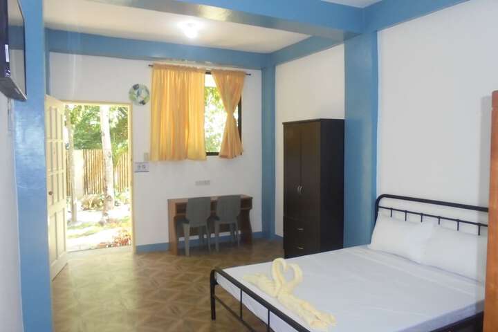 Room 9 of 63