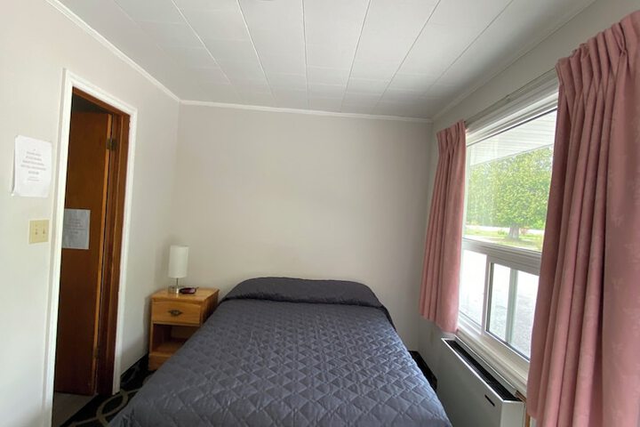 Room 6 of 30