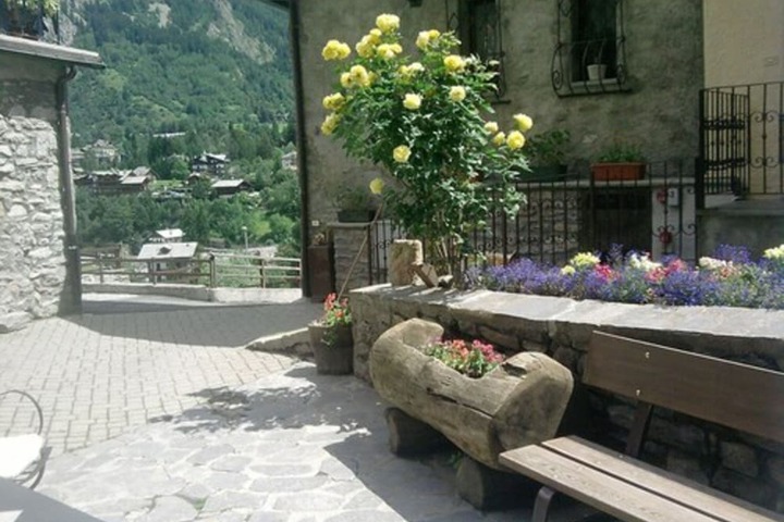 Terrace/Patio 44 of 61