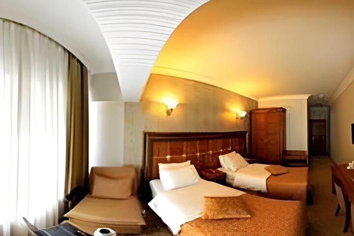 Suite Room