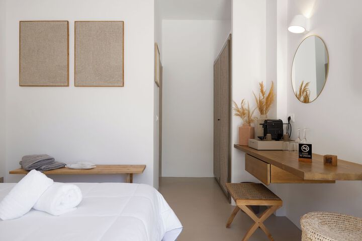 Room 10 of 79