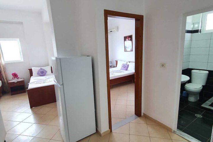Room 43 of 59