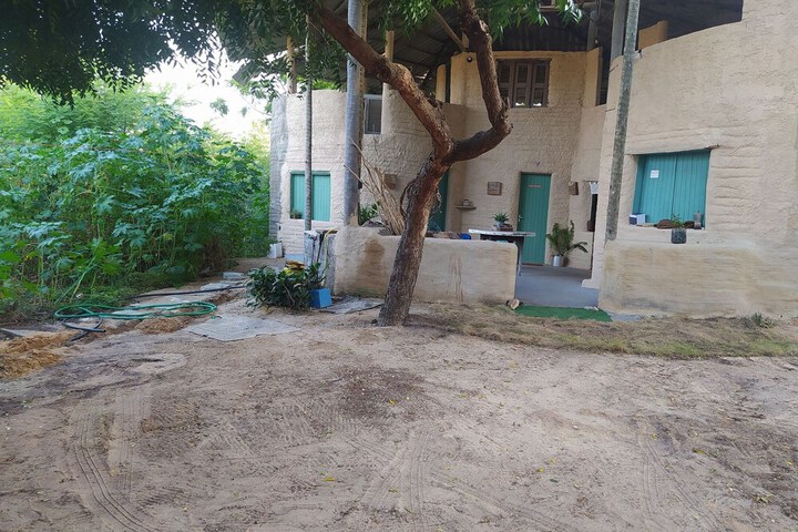 Property Grounds 44 of 64