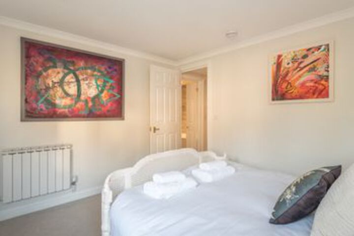 Room 21 of 37