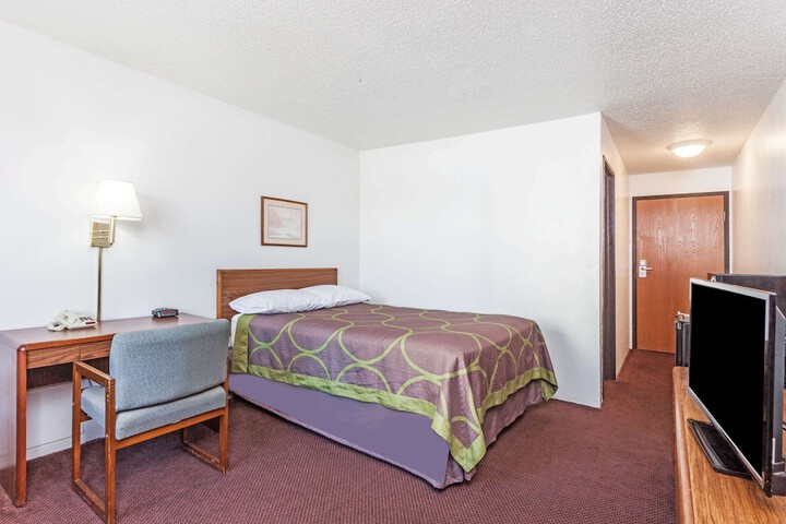 1 Double Bed (20 of 20)