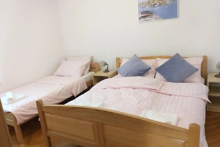 Room 3 of 19