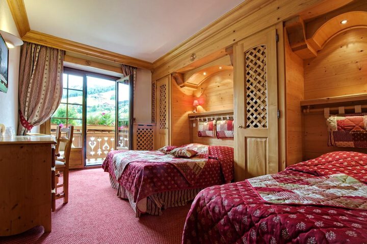Room 10 of 50