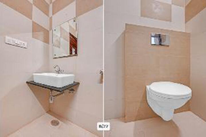 Room 2 of 5