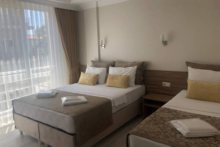 Room 9 of 44
