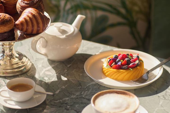 Breakfast/Coffee Service 72 of 82