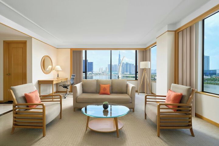 Room 51 of 128
