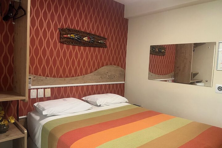 Room 22 of 80