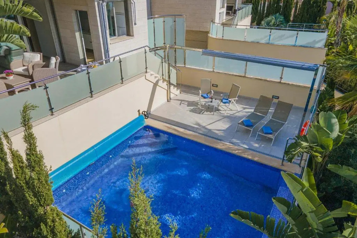 Pool 16 of 23