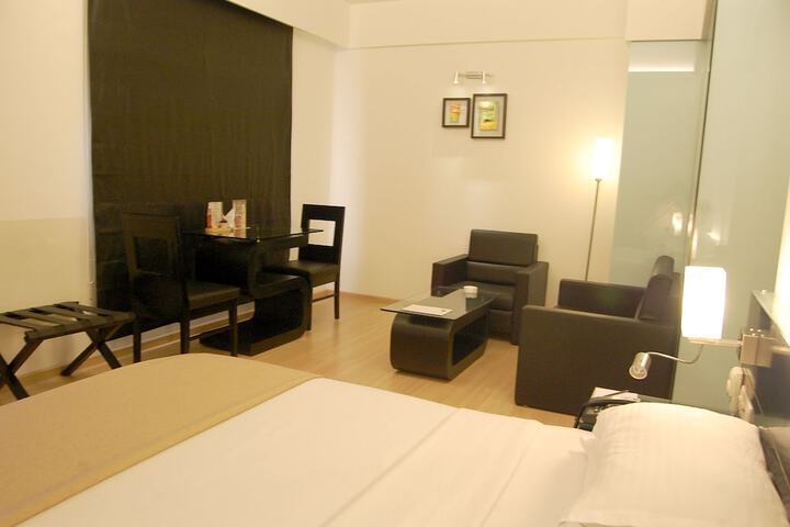 Room 49 of 113