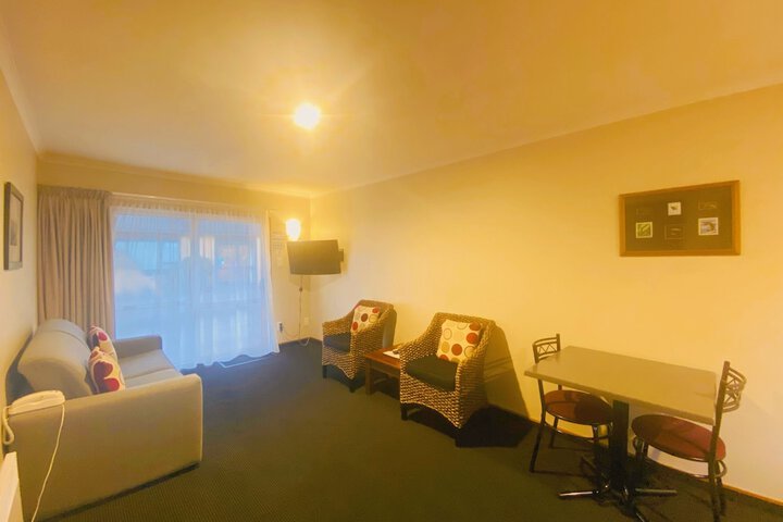 Room 38 of 82