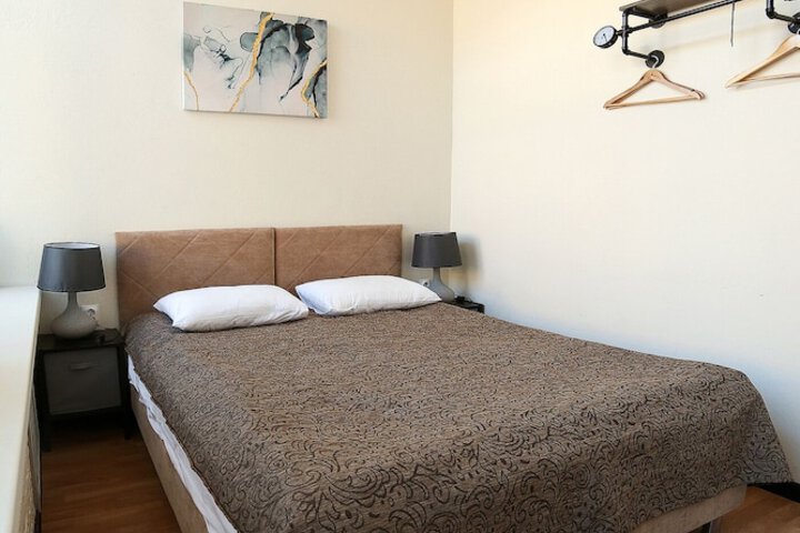Room 45 of 73